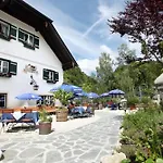 Landgasthof & Restaurant Batzenhaeusl 3* سانكت جيلجن