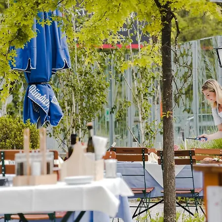 Landgasthof & Restaurant Batzenhaeusl Bed and breakfast Sankt Gilgen