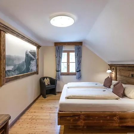 فندق مبيت وإفطار Landgasthof & Restaurant Batzenhaeusl 3*