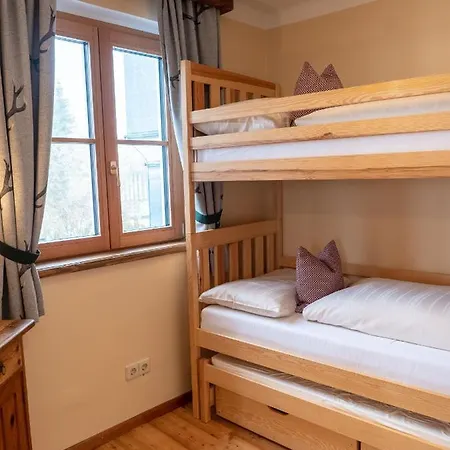 Landgasthof & Restaurant Batzenhaeusl Bed & Breakfast