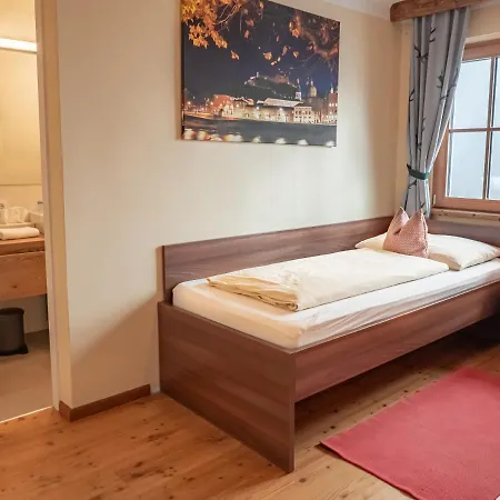 Landgasthof & Restaurant Batzenhaeusl 3*