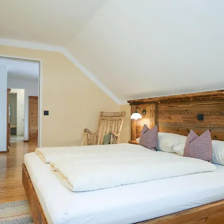 Landgasthof & Restaurant Batzenhaeusl فندق مبيت وإفطار 3*