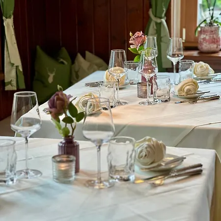 فندق مبيت وإفطار Landgasthof & Restaurant Batzenhaeusl