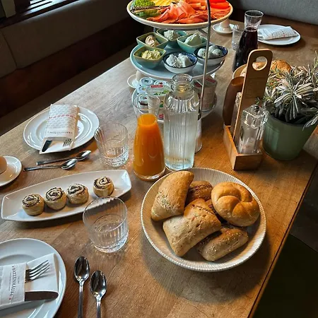 Landgasthof & Restaurant Batzenhaeusl فندق مبيت وإفطار سانكت جيلجن