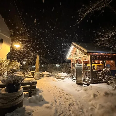 Landgasthof & Restaurant Batzenhausl Bed & Breakfast Sankt Gilgen
