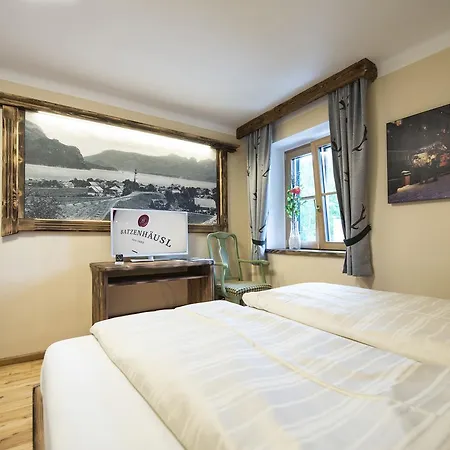 Landgasthof & Restaurant Batzenhaeusl B&B 성길벤