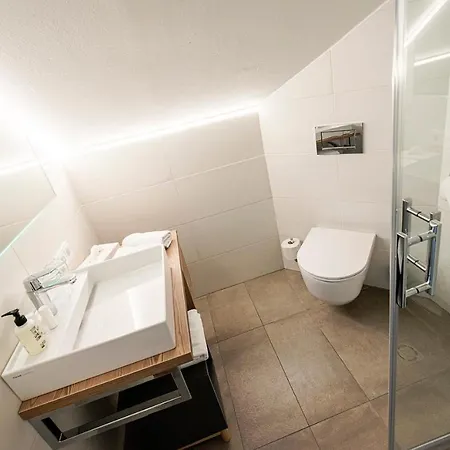 Bed & Breakfast Landgasthof & Restaurant Batzenhaeusl