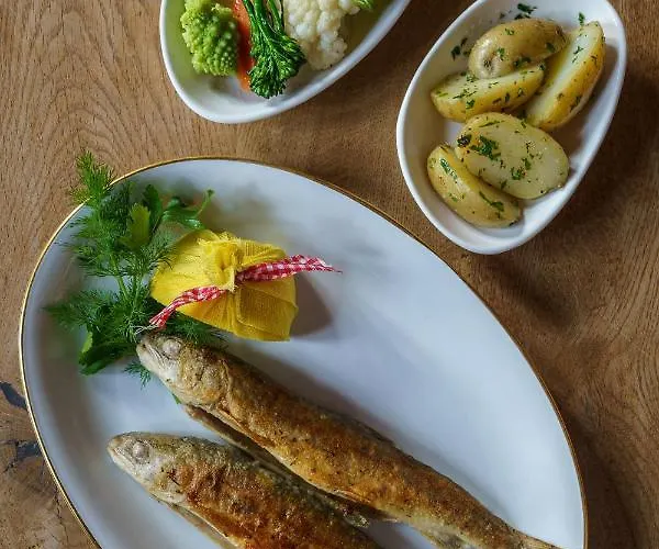 Landgasthof & Restaurant Batzenhausl 3* Санкт Гильген